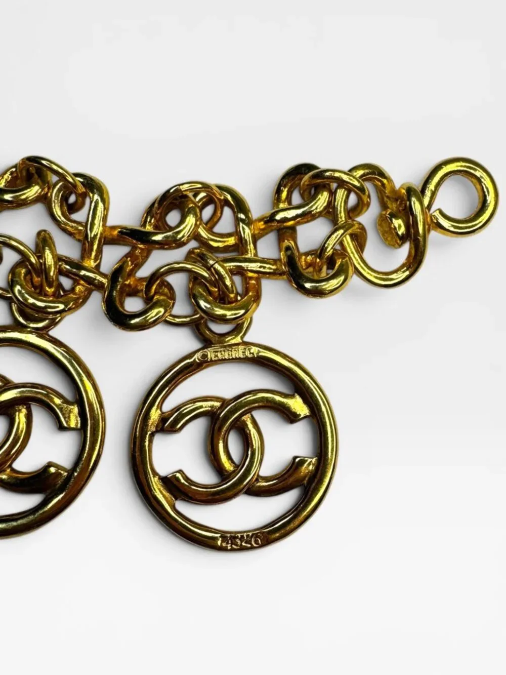 Chanel CC Charm Bracelet Gold Electroplate 5 Logo Charms 93P 4326 Vintage 7.25
